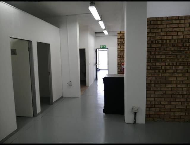 RETAIL PROPERTY TO RENT IN LASER PARK